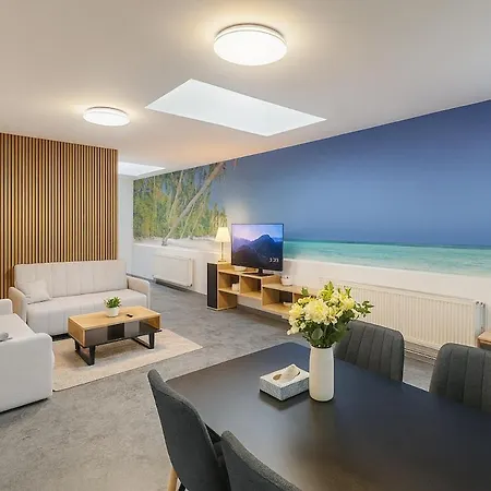 Ideal For Big Groups, Modern 14 Guest Near Prague *